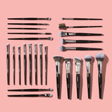 PAC THE ULTIMATE 25- PIECE BRUSH KIT